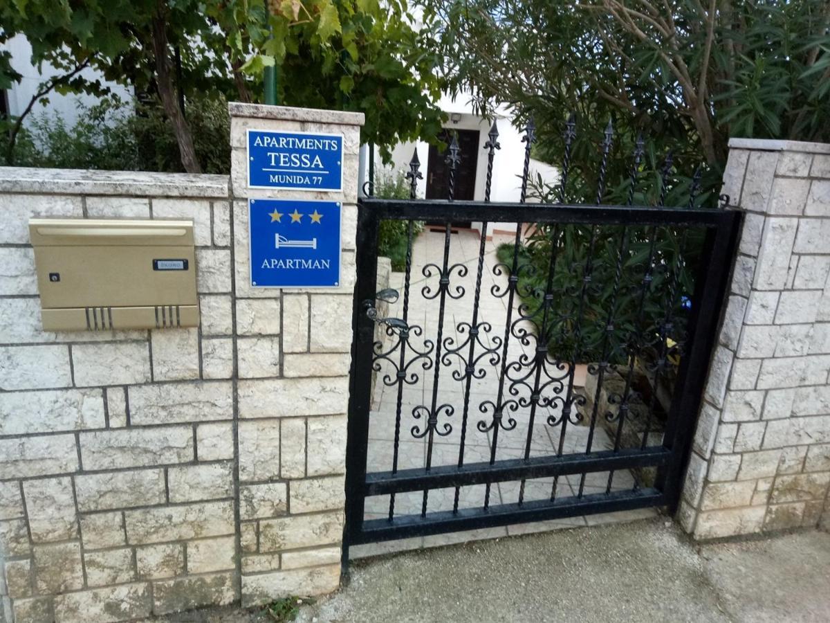 Apartments Tessa 77 Medulin Dış mekan fotoğraf